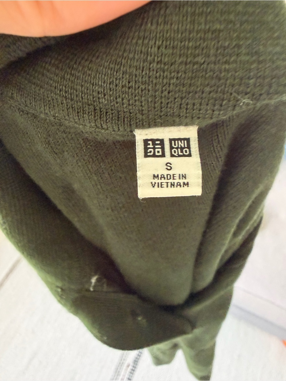 Uniqlo Women's Polo Short-Sleeve Sweater in Forest Green - Picture 4 of 4